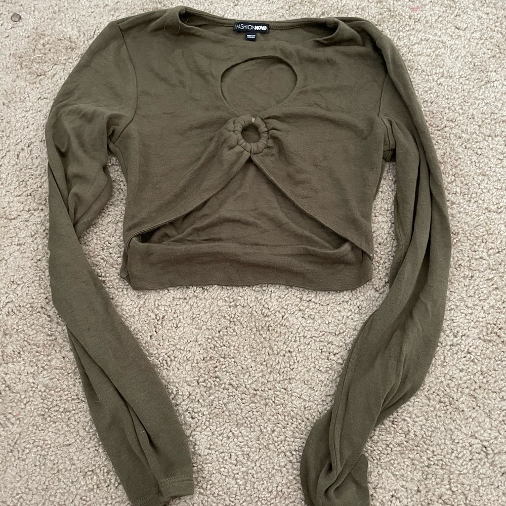 Fashion Nova olive ring detail crop